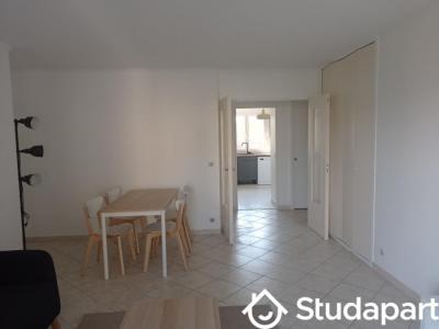 Louer Appartement 11 m2 Cergy