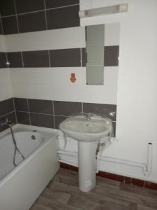 Louer Appartement Saint-avold 556 euros