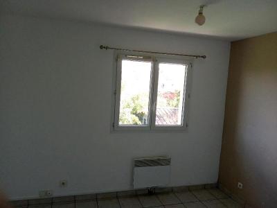 Louer Appartement 10 m2 Begles