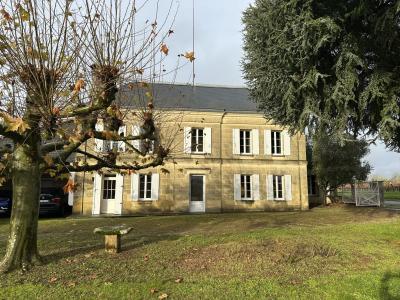 For sale 6 rooms 180 m2 Gironde (33570) photo 0