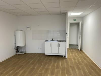 Annonce Location Bureau Ambares-et-lagrave 33