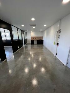 Annonce Vente Bureau Carbon-blanc 33