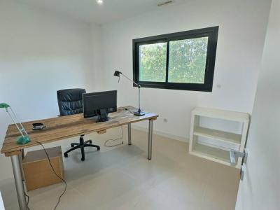 Louer Bureau Andernos-les-bains 11916 euros