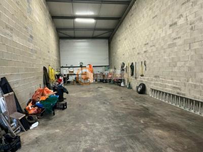 Acheter Commerce Saint-loubes 1200000 euros