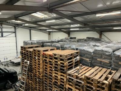 Louer Commerce 720 m2 Saint-loubes