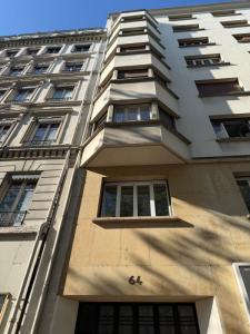 For rent Lyon-7eme-arrondissement 3 rooms 85 m2 Rhone (69007) photo 0