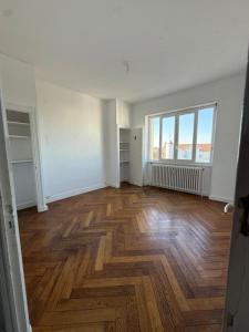 Louer Appartement 85 m2 Lyon-7eme-arrondissement