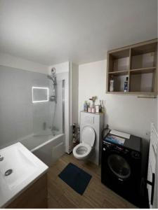 For rent Nanterre 2 rooms 45 m2 Hauts de Seine (92000) photo 2