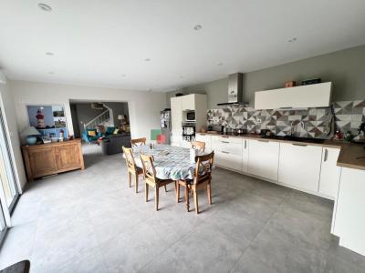 Louer Maison Acigne 1400 euros