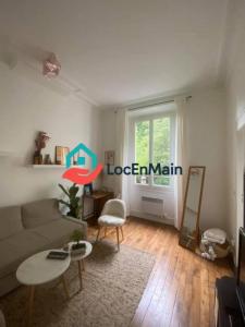 Annonce Location Appartement Paris-18eme-arrondissement 75
