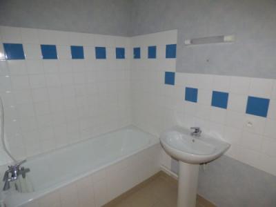 Louer Appartement Chapelle-d'angillon 424 euros