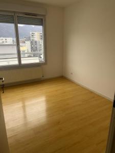 Louer Appartement Grenoble 839 euros