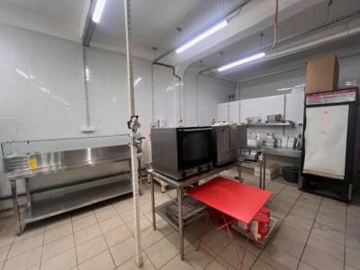 Louer Commerce Fort-de-france 22200 euros