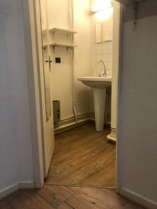 For rent Bordeaux 1 room 17 m2 Gironde (33000) photo 4