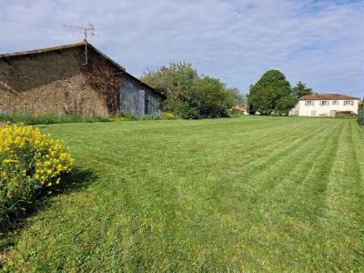 For sale Champdeniers-saint-denis 1 room 100 m2 Deux sevres (79220) photo 4