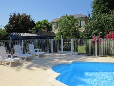 For sale Fontenay-le-comte 8 rooms 162 m2 Vendee (85200) photo 0