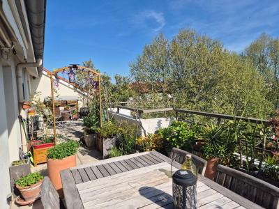 For sale Villeurbanne 5 rooms 126 m2 Rhone (69100) photo 0