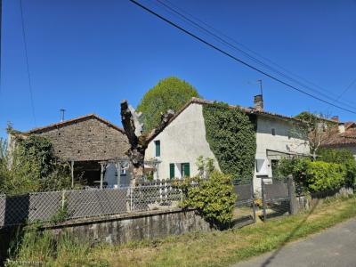 For sale Nanteuil-en-vallee 3 rooms 78 m2 Charente (16700) photo 1