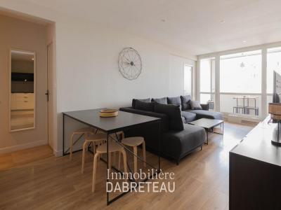 For rent Villeurbanne 7 rooms 107 m2 Rhone (69100) photo 0