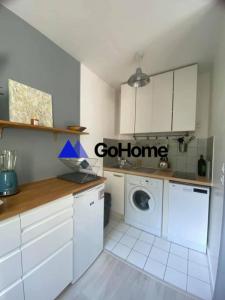 For rent Courbevoie 1 room 28 m2 Hauts de Seine (92400) photo 3