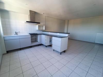 For rent Castelnaudary 4 rooms 82 m2 Aude (11400) photo 0