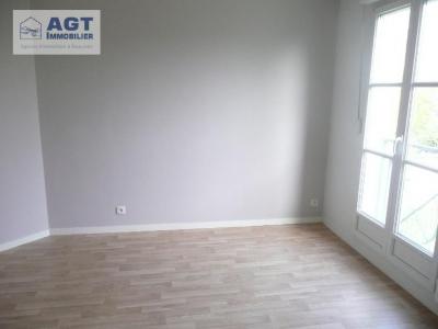 Louer Appartement Beauvais 677 euros