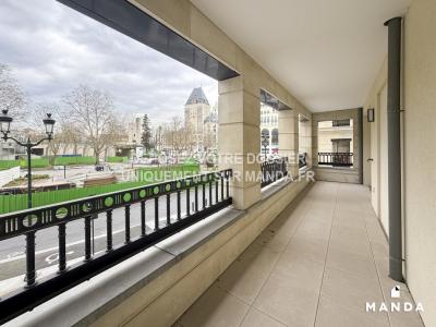 For rent Puteaux 2 rooms 40 m2 Hauts de Seine (92800) photo 1