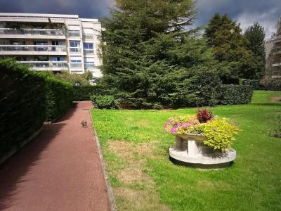 For rent Bailly 1 room 15 m2 Yvelines (78870) photo 0