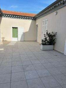 For sale CENTRE VILLE, BORD DE MER 2 rooms 47 m2 Gard (30240) photo 4