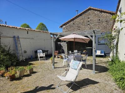 For sale 3 rooms 78 m2 Charente (16700) photo 3