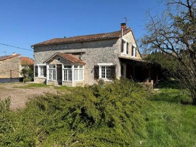 For sale 5 rooms 139 m2 Vienne (86400) photo 0