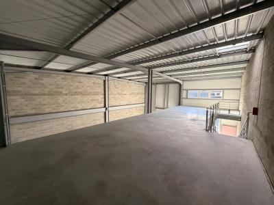 Acheter Commerce Teste-de-buch 914400 euros