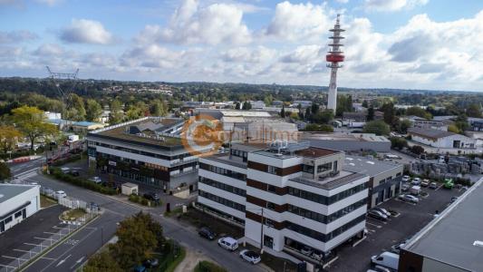 For rent Artigues-pres-bordeaux 156 m2 Gironde (33370) photo 4