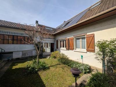 For sale Clayes-sous-bois 6 rooms 139 m2 Yvelines (78340) photo 0