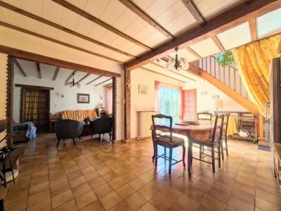 For sale Clayes-sous-bois 6 rooms 139 m2 Yvelines (78340) photo 1