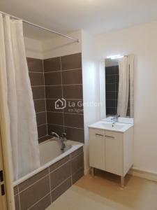 Louer Appartement 66 m2 Wattignies