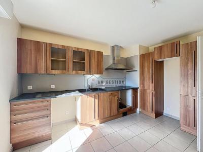 For rent Razes 5 rooms 108 m2 Haute vienne (87640) photo 1