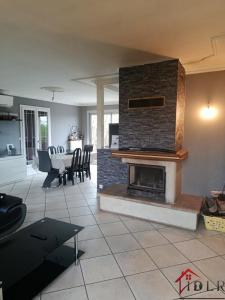 Annonce Vente 4 pi�ces Maison Fayl-billot 52