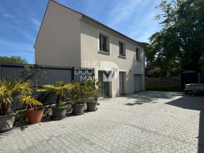 For sale Limours 5 rooms 135 m2 Essonne (91470) photo 0