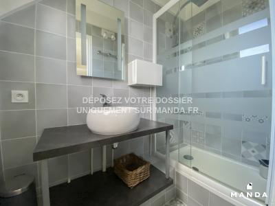 For rent Courbevoie 2 rooms 43 m2 Hauts de Seine (92400) photo 4