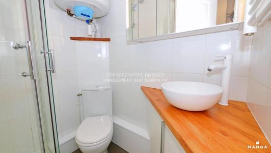 Louer Appartement 26 m2 Paris-10eme-arrondissement