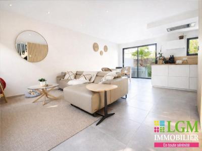 For sale Uchaud 4 rooms 93 m2 Gard (30620) photo 0