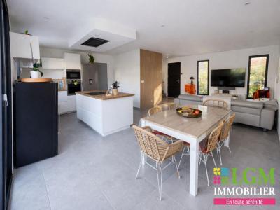 For sale Uchaud 4 rooms 93 m2 Gard (30620) photo 2