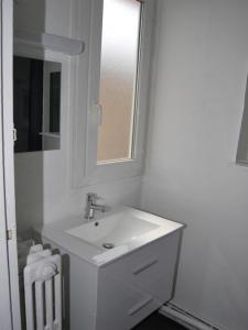 For rent Rouen 2 rooms 37 m2 Seine maritime (76000) photo 4