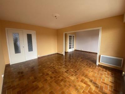 Louer Appartement 89 m2 Montrond-les-bains