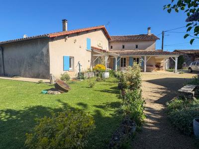 For sale Sauze-vaussais 6 rooms 150 m2 Deux sevres (79190) photo 0