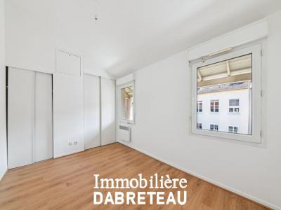 Acheter Appartement Lyon-4eme-arrondissement 394000 euros