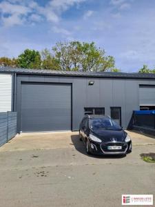 Louer Commerce Vern-sur-seiche 21600 euros