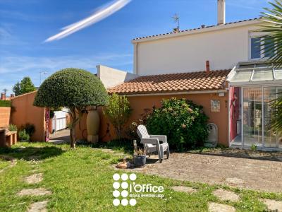 For sale Sables-d'olonne 6 rooms 187 m2 Vendee (85100) photo 2