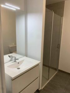 For rent Angers 2 rooms 46 m2 Maine et loire (49000) photo 4